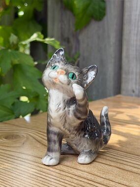 Goebel W Germany Grey Tabby Green Eyed Cat Figurine Vintage Porcelain 4”